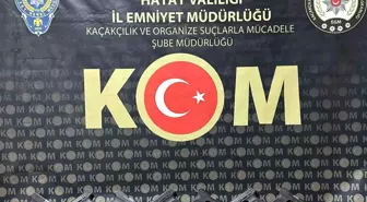 Hatay'da Durdukları Araçta 10 Ruhsatsız Tabanca Ele Geçirildi