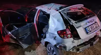 Kadınhanı'nda Otomobil Devrildi: 1 Ölü, 3 Yaralı