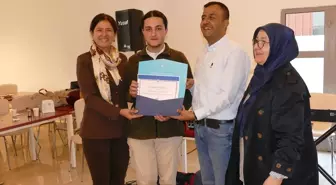 Öğrencilere Anne Yemekleri İkram Edildi