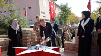 Siirt'te helikopter kazasında şehit olan 17 asker dualarla anıldı