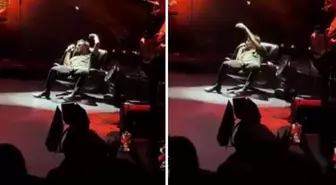 Bu ne hal Teoman? Konserinde böyle şarkı söyledi, tepki yağdı