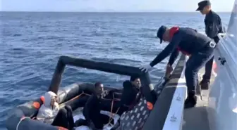 Didim'de Yunan Unsurları Tarafından İtilen 4 Düzensiz Göçmen Kurtarıldı
