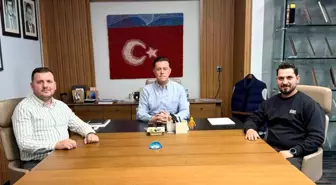 Milletvekili Hatipoğlu, Görev Süresi Tamamlayan İlçe Başkanlarıyla Bir Araya Geldi