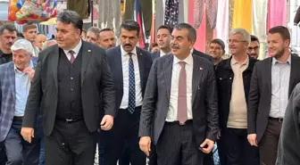 Bakan Tekin Havran'da Esnaf ve Öğretmenlerle Bir Araya Geldi