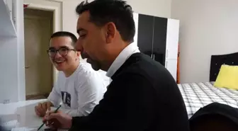 Serebral Palsi Hastası Beran Adın'ın Eğitim Azmi Örnek Oluyor