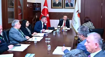 Eskişehir Valisi Hüseyin Aksoy, Halk Günü Toplantısı'nda Vatandaşlarla Buluştu