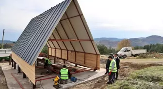 Alaçam Belediyesi Bungalov Üretim Tesisi ile Ekonomiye Katkı Sağlıyor