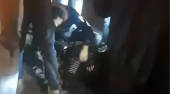 Avcılar'da Motosiklet Kazası: İki Yaralı, Yardıma Giden Motosikletçinin Ekipmanı Çalındı