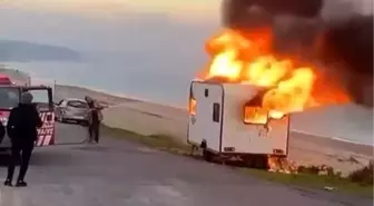 Çatalca'da Park Halindeki Karavan Yangını