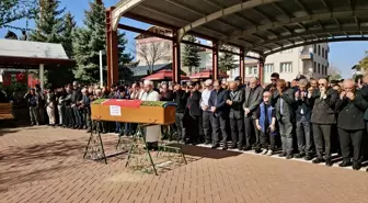 Davulun Efsanesi Adem Göçer Toprağa Verildi