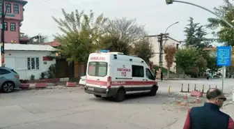 Eskişehir'de Ambulans, Demir Dubalarla Engellendi