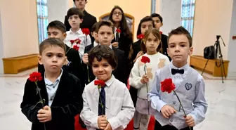 Türk Çocuklarından Anlamlı Proje: Atatürk Portresi