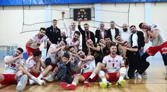 Sungurlu Belediyespor, Osmangazi Belediyespor'u 3-0 Yenerek İkinci Sıraya Yükseldi