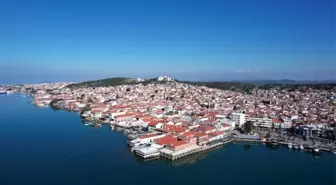 Ayvalık'ta Ara Tatil Yoğunluğu: 1 Milyon Ziyaretçi Bekleniyor