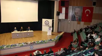 Adnan Menderes Üniversitesi'nde Atatürk'ü Anlamak Paneli Düzenlendi