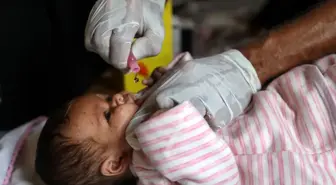 Gazze'de Bulaşıcı Hastalık Salgınlarını Önlemek İçin Aşılama Kampanyası Başlatıldı