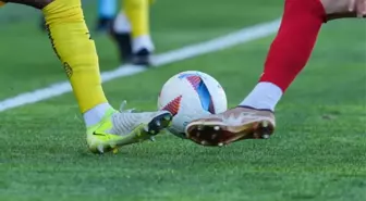 Bahis oynayan futbolcular ceza alacak mı, ne olacak? Futbolcuların bahis oynaması yasak mı?