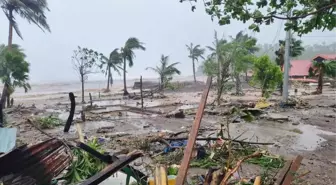 Filipinler'de Tayfun'un Yol Açtığı Felaket: 2 Ölü, 1.5 Milyon Kişi Tahliye Edildi