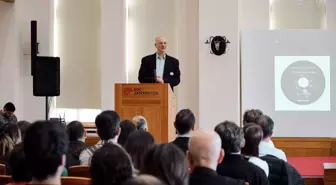 Kuantum Teknolojileri Zirvesi Koç Üniversitesi'nde Gerçekleştirildi