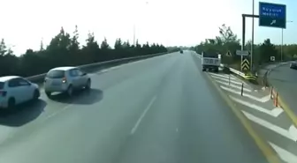 Mersin Otoyolunda Çarpışma: Yaralı Yok, Maddi Hasar Var