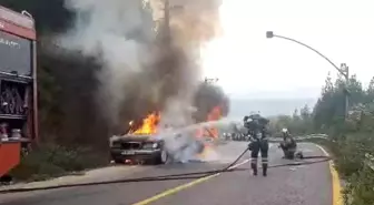 Kartepe'de Otomobil Yangını Kontrol Altına Alındı