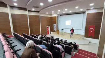 Silopi'de Kadınlara 'Okul Hayatı ve Çocuk' Eğitimi Verildi