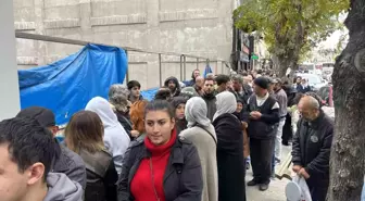 Eskişehir'de Yüzyılın Konut Projesi İçin Kuşaklarca Kuyruk Oluştu