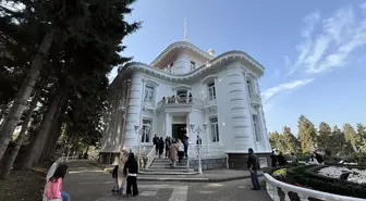 Atatürk'ü Anma Günü'nde Trabzon'daki Köşke Ziyaretçi Yoğunluğu