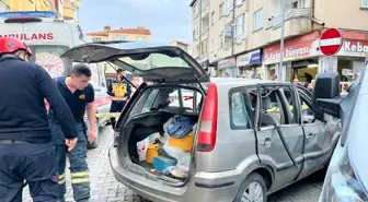 Aksaray'da Seyir Halindeki Otomobilde Piknik Tüpü Patladı: Sürücü Yaralı