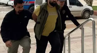 Atatürk'e Saygı Duruşuna Alaycı Yaklaşım: Bir Genç Gözaltında