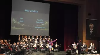 Atatürk, Sivas'ta Sevdiği Şarkılarla Anıldı