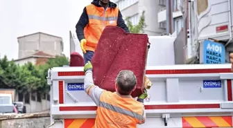 Esenyurt'ta Temizlik Hareketi Kapsamında Kaba Atıklar Bertaraf Ediliyor