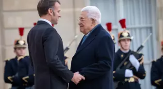 Macron ve Abbas Paris'te Görüştü: Gazze'deki Durum ve İnsani Yardım Konuları Ele Alındı