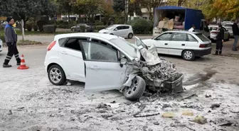 Eskişehir'de Trafik Kazası: 70 Yaşındaki Kadın Hayatını Kaybetti