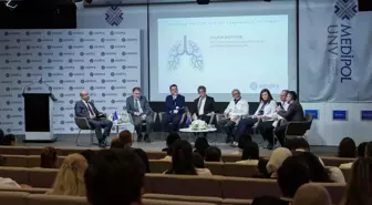 Akciğer Kanseri Farkındalık Ayı'nda Panel Düzenlendi