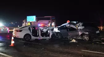 Niğde'de iki otomobil çarpıştı: 3 ölü, 6 yaralı