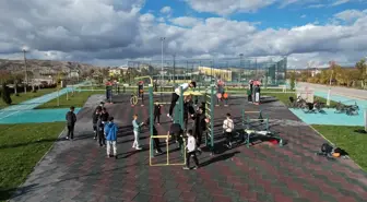 Çubuk'ta Gençler Açık Hava Spor Alanında Buluştu