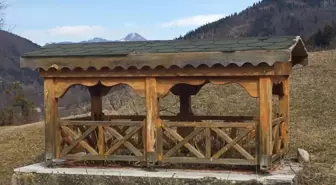 Marangoz Ustasının Mezarı Ahşap Çatıyla Koruma Altına Alındı