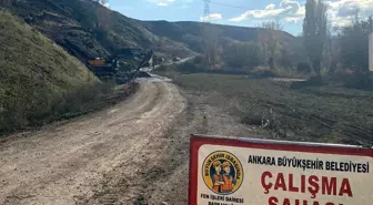 Ankara Beypazarı'nda Toprak Kayması, Mahalle Yolu Ulaşıma Kapandı