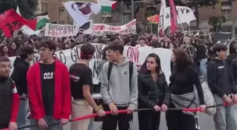 Öğrencilerden Meloni'ye İsrail protestosu