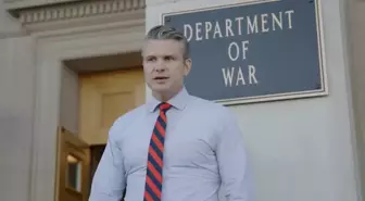 Pentagon'da İsim Değişikliği: 'Savaş Bakanlığı' Tabelaları Yerine Takıldı