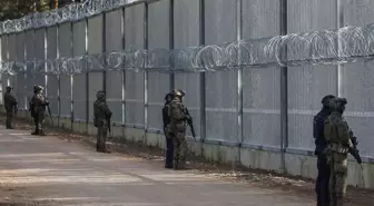 Polonya, Belarus sınırına ikinci bir bariyer daha inşa edecek