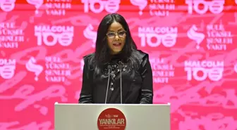 Şule Yüksel Şenler ile Malcolm X'in mirasını yaşatmayı amaçlayan "Yankılar" sergisi İstanbul'da açıldı