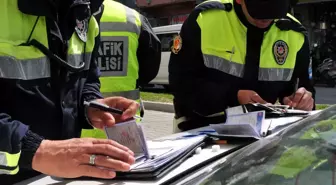 Bugünden itibaren 5 ay zorunlu! Kurala uymayan sürücülere 6 bin TL ceza var