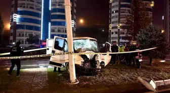 Malatya'da Trafik Kazası: Genç Sürücü Hayatını Kaybetti