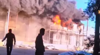 Aksu'da Bahçe Mobilyaları Deposunda Yangın