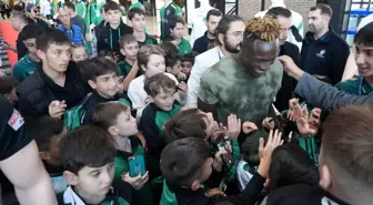 Galatasaray'a da gol atan Kocaelisporlu Agyei'ye sevgi seli