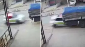 Manisa'da polisin şehit olduğu kaza kamerada