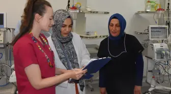 34 Yıldır Prematüre Bebeklere Şefkatle Destek Olan Hemşire: Sibel Gündoğar