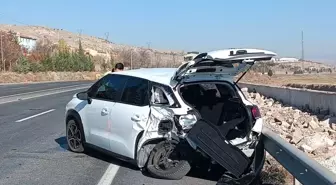 Çankırı'da Ambulans ve Otomobil Çarpıştı: 1 Yaralı